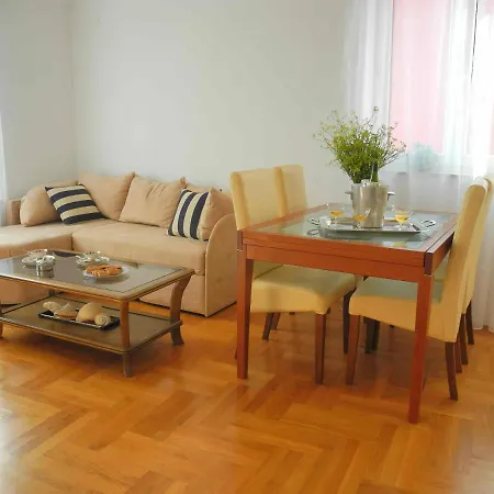 Apartment By The Sea Jezera, Murter - 12728