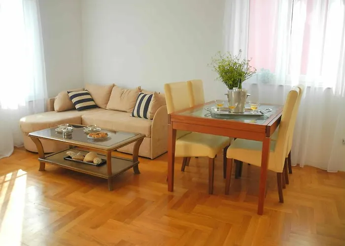 Appartamento By The Sea Jezera, Murter - 12728